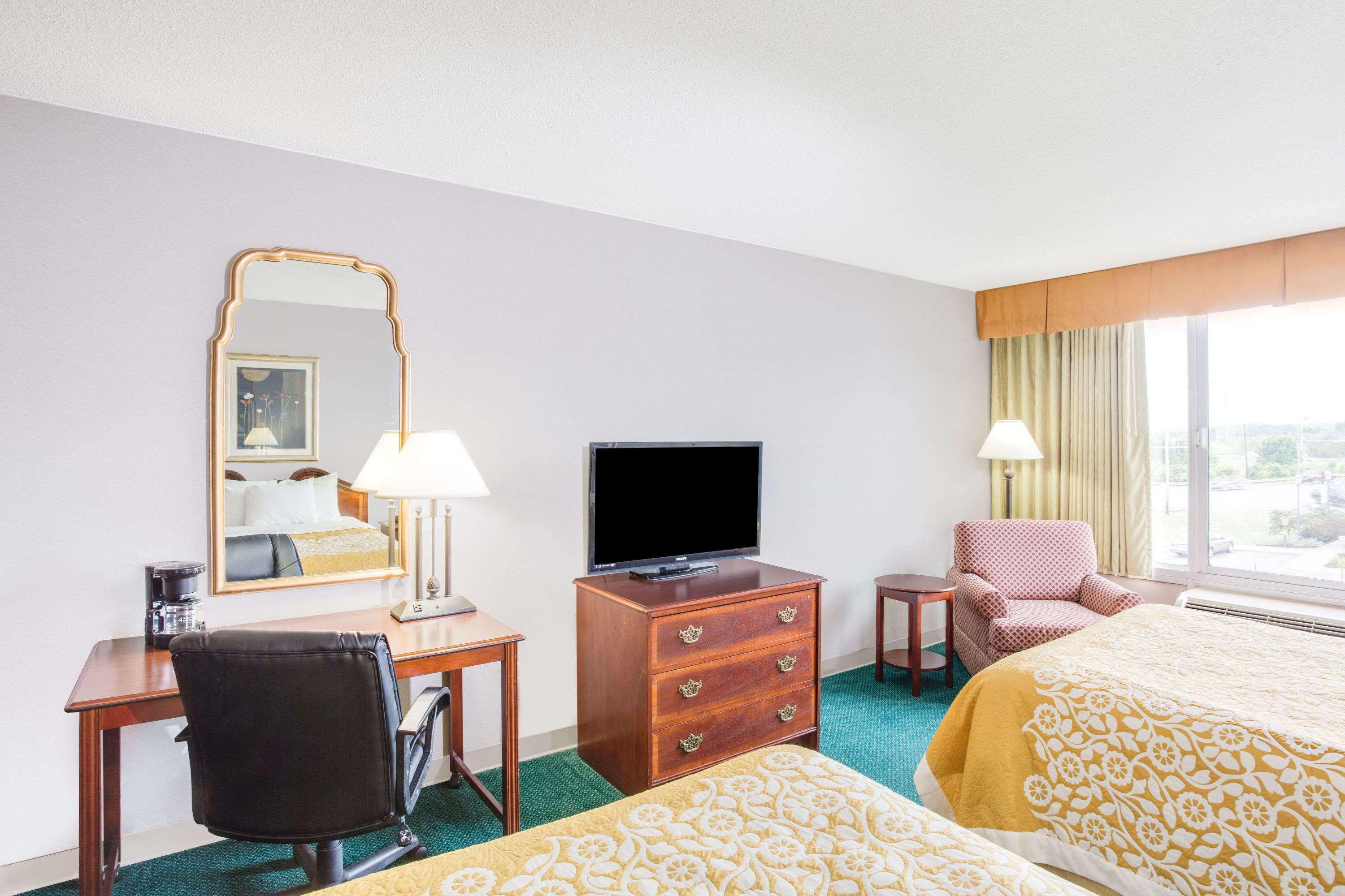 Days Inn By Wyndham Cambridge Luaran gambar