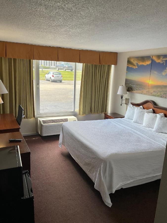 Days Inn By Wyndham Cambridge Luaran gambar
